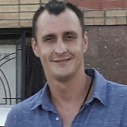 Парень, ищу привлекательную девушку для приятного вечера Парень, ищу привлекательную девушку для приятного вечера